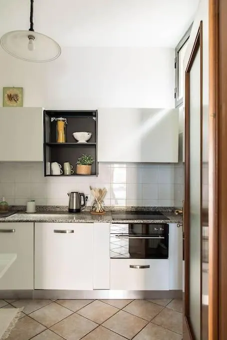 Leoni Apartment - Charming Full Home In Bellagio 0*,